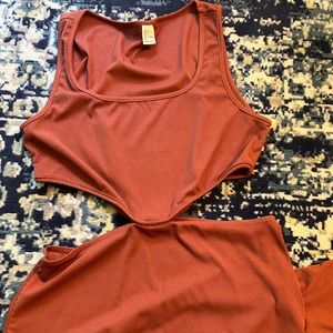 NWOT cut out midi dress!